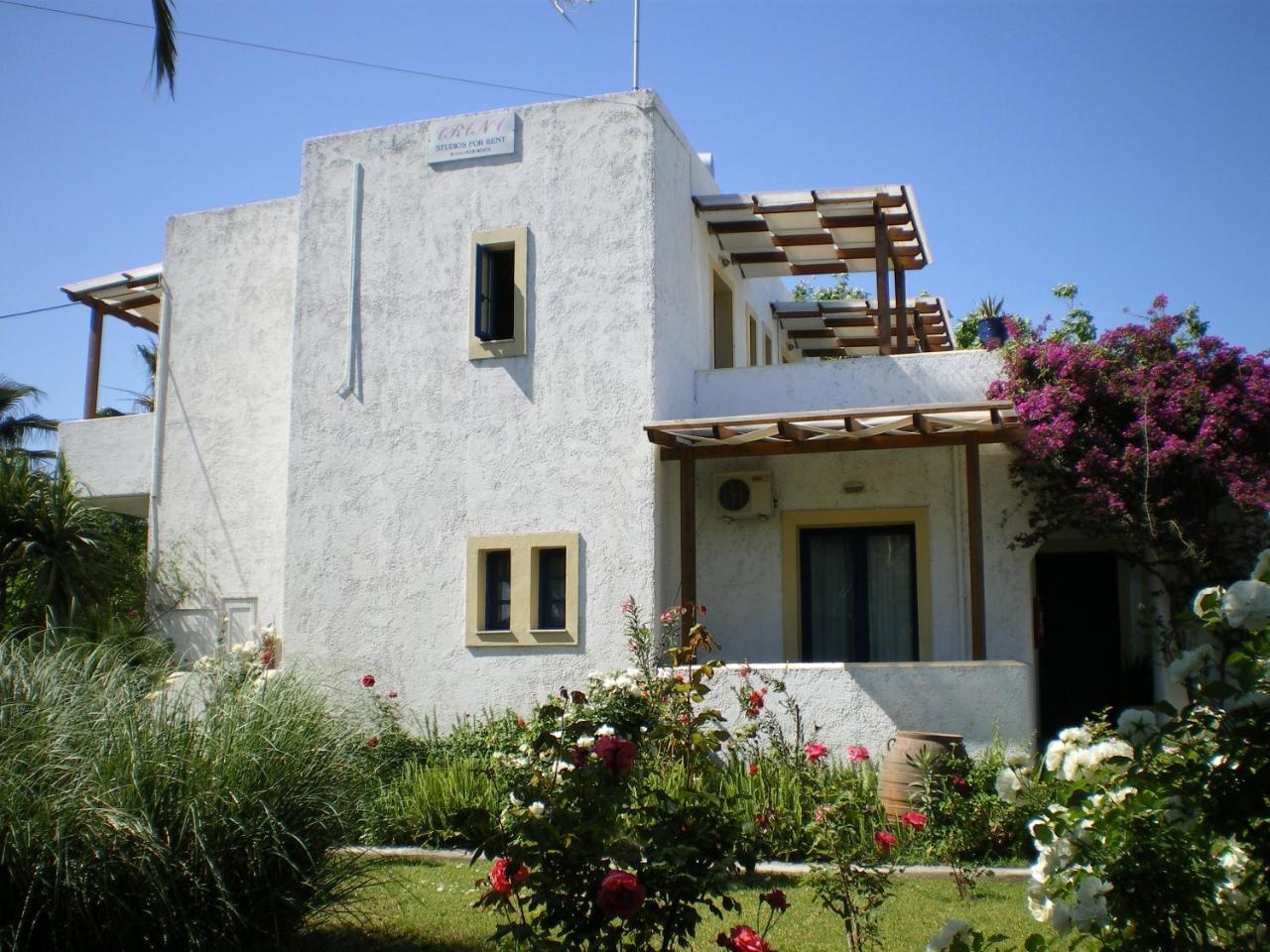 جورجيوبوليس Irini Studios المظهر الخارجي الصورة